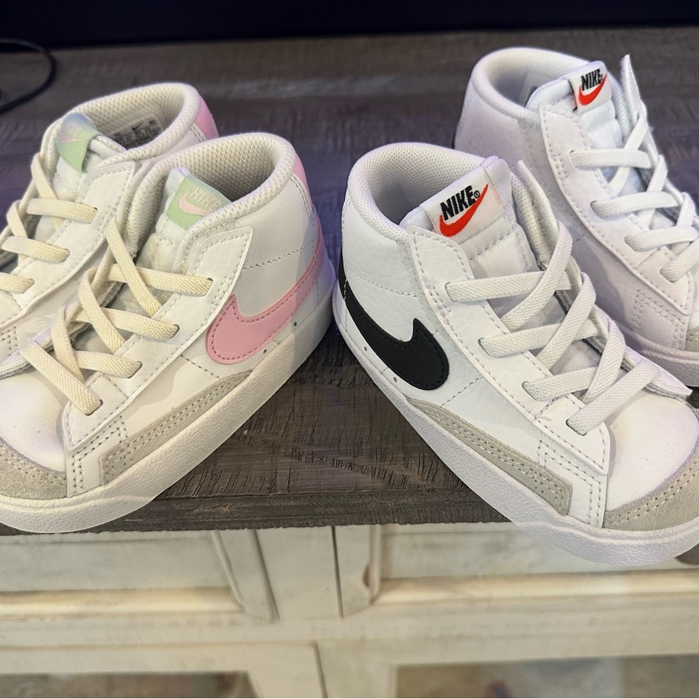 Nike bundle Kids' White and Pink and white and black Sneakers